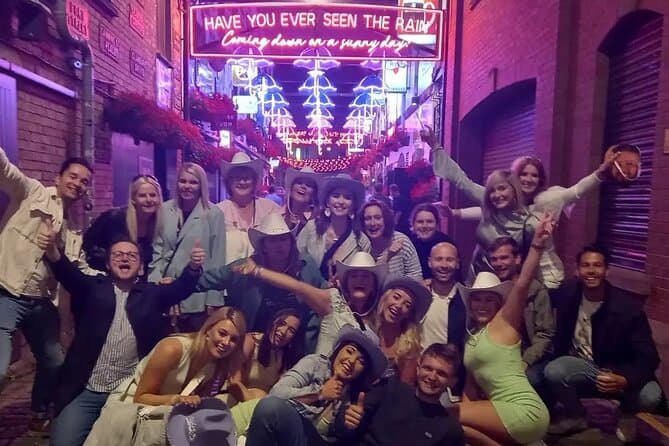 The Best Belfast Pub Crawl: Nightlife & Local Culture