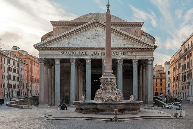 Pantheon and the Best of Rome City Private Tour
