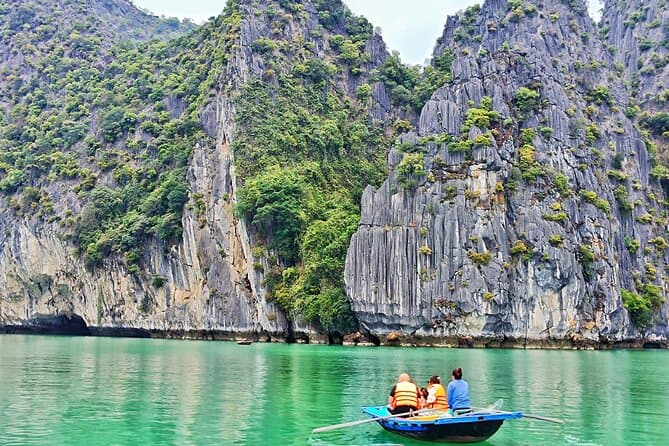 Halong Bay Cruise from Hanoi: Compare Top Tours
