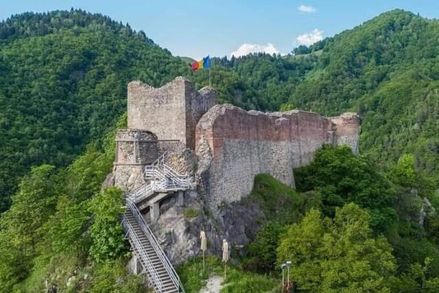 Hike to Poenari Fortress, Vidraru Dam, Argeș Monastery