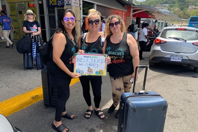 Private Airport Transfer To or From Ocean Eden Bay Resort