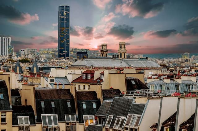 Paris Montparnasse Tower Guided Tour with Best View of the City