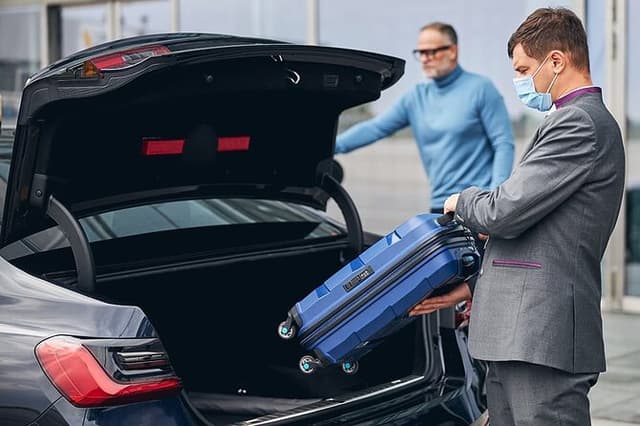 Private SSH Airport Transfer Services