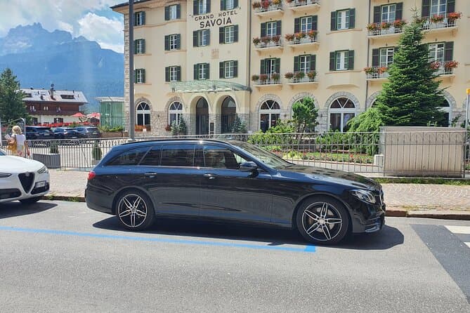 Private Transfers: Sirmione to Venice Airport Made Easy