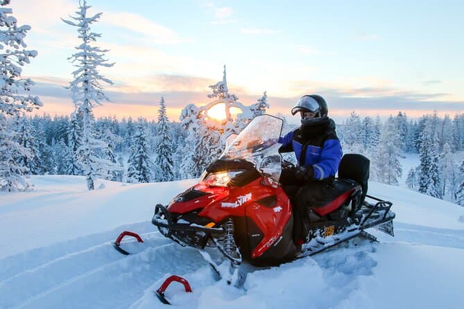 Unforgettable Saariselkä Snowmobile Adventures in Lapland