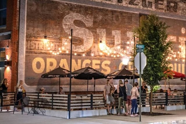 A Self-Guided Tour of Toledo's Warehouse District Architecture