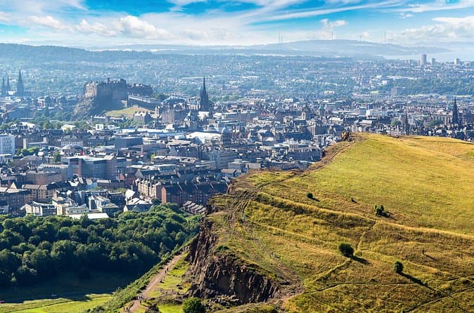 Compare Top Arthur's Seat Hiking Tours in Edinburgh