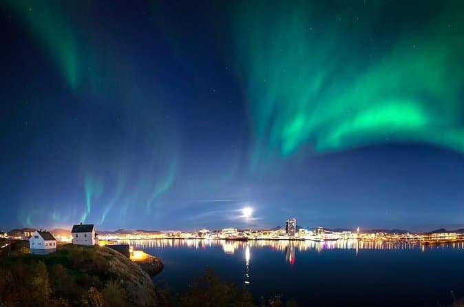 Best Helgeland Northern Lights Snowmobile Tours in Bodo