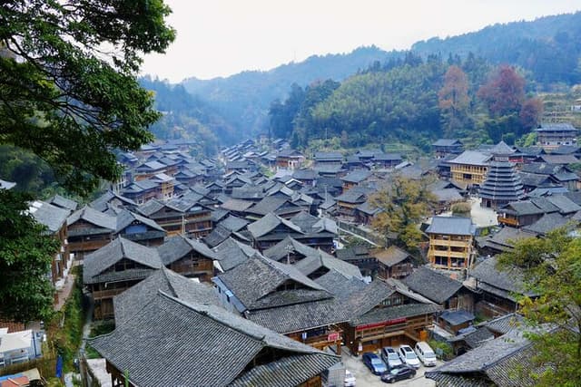 4 Days Tour to Minorities & Mount Fanjing in Guizhou from Guiyang