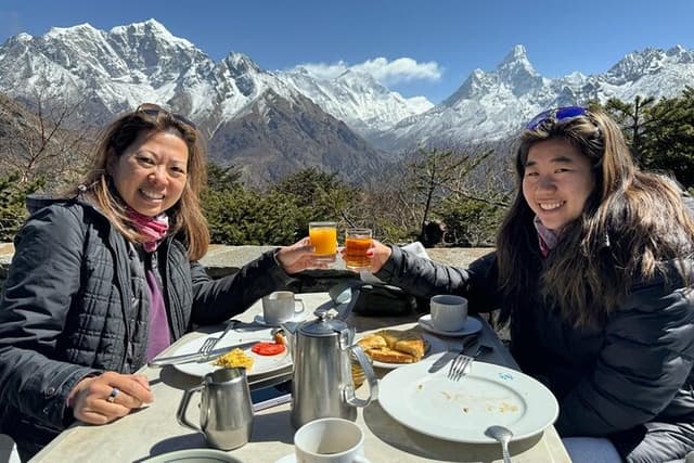 Everest Base Camp Helicopter Tour Stop at Hotel Everest View.