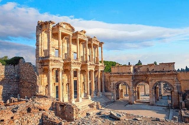 Private Ephesus & House of Virgin Mary Tour from Kusadasi Port
