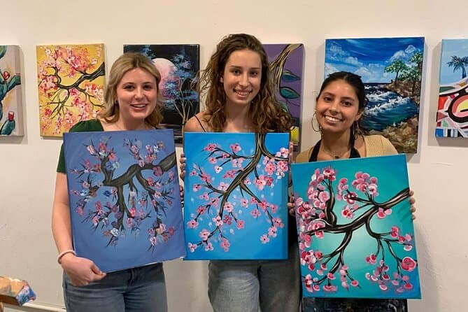 Top-Rated Art & Wine Classes in Barcelona