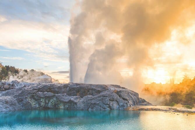 Best Waitomo Caves & Rotorua Day Trip from Auckland