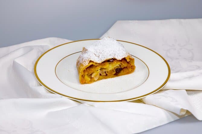 Authentic Viennese Cooking Class: Master Kaiserschmarrn