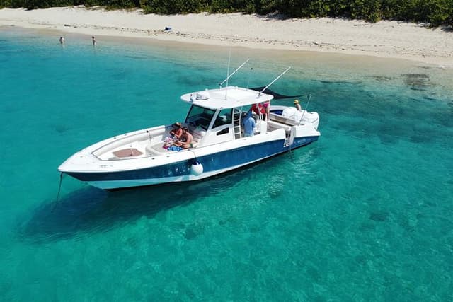 Private Boat Tour from Fajardo to Icacos, Palomino & Culebra