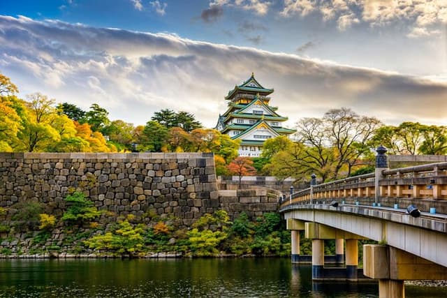 Osaka Private Tour with English-Speaking Driver