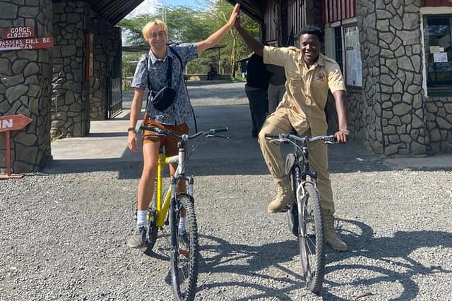 Hell's Gate National Park and Lake Naivasha Private Tour