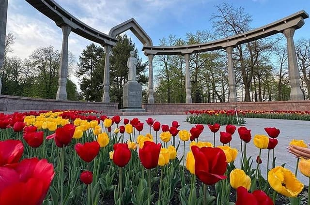 Private & Group Bishkek City Tour : History, Culture & Architects