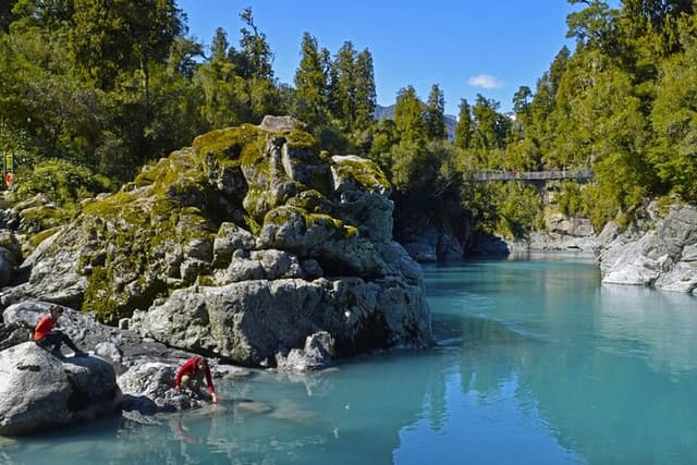 Franz Josef to Christchurch Small-Group Tour via Hokitika (1-way)