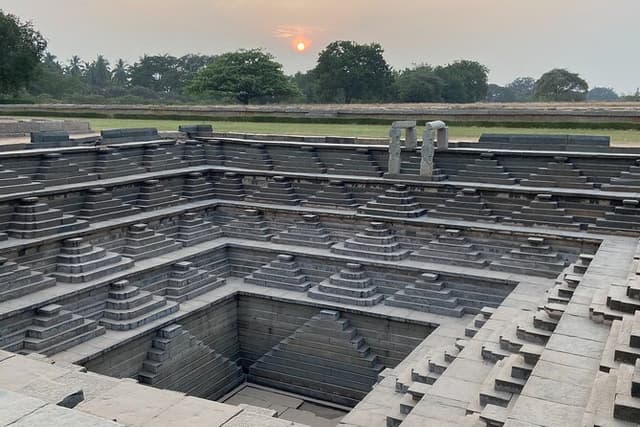 Hampi in a day! A day trip to World heritage site from Bangalore!