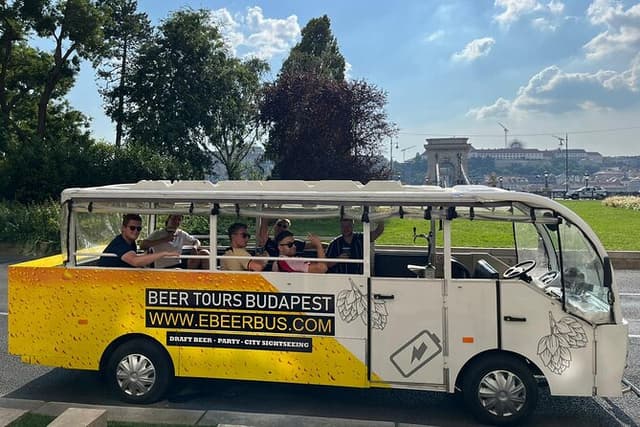 Budapest Party BeerBus Unlimited Beer & City- Private 60Min. Tour
