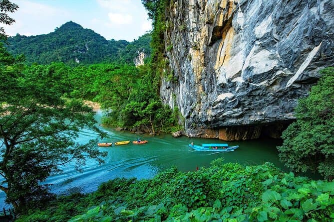 Hue Paradise Cave Tour: Nature & Wonders