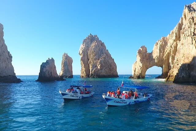 4-Hour Snorkeling Tour in Cabo San Lucas and Corridor
