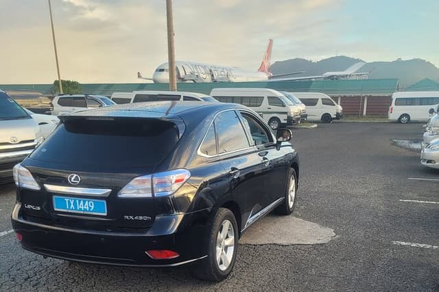 Private Car Hewanorra Airport (UVF)