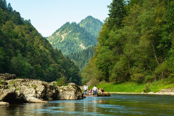 Dunajec River Rafting: Krakow's Best Scenic Adventure