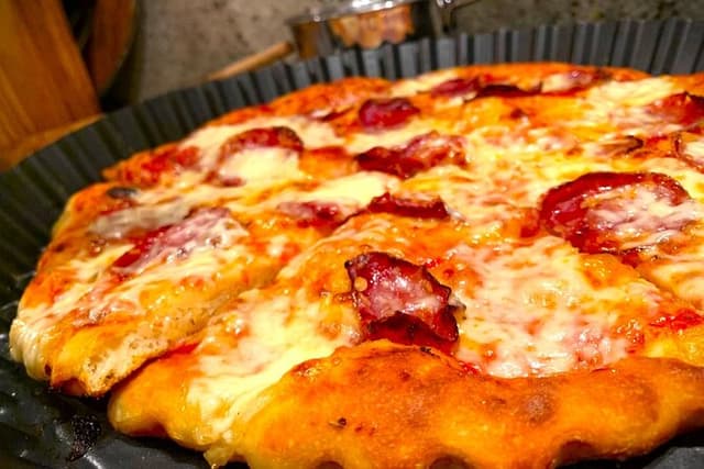 Homemade Italian Pizza & Focaccia Experience with a Local Family