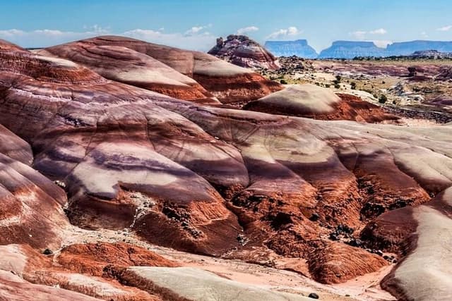 Private Bentonite Hills 4X4 Lunar Landscape Tour