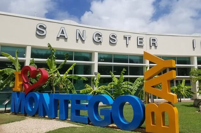 Private Transfers from Montego Bay Airport to Runaway Bay Hotels