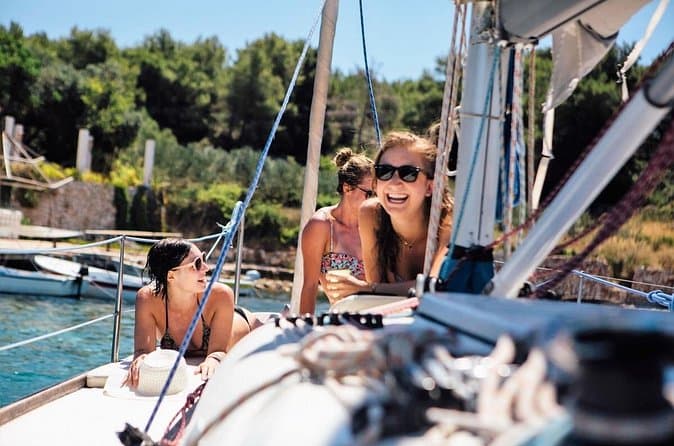 Compare Top-Rated Hvar Sunset Sailings