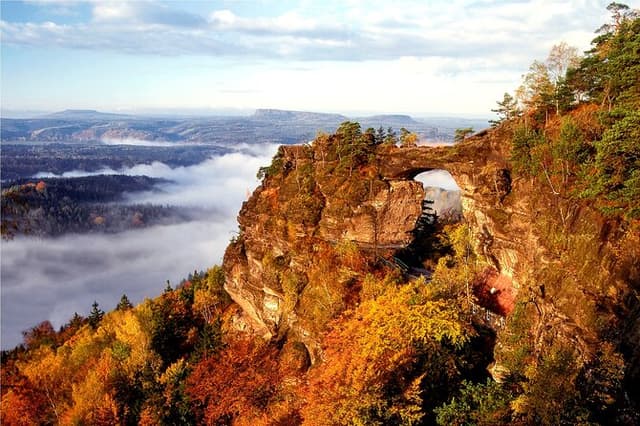 Top Full-Day Adventure: Bohemian & Saxon Switzerland from Prague