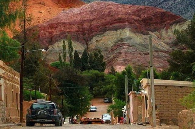 Excursion to Humahuaca & Purmamarca with 7-color Hill, from Salta