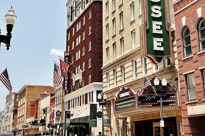 Best Knoxville Scavenger Hunt & Local Urban Adventures