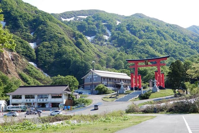 Three Mountains of Dewa staying at Mt. Yudonosan Sanrojo lodge