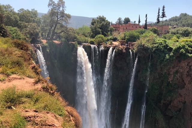 Day Trip to Ouzoud Waterfalls with Guide and Boat Trip