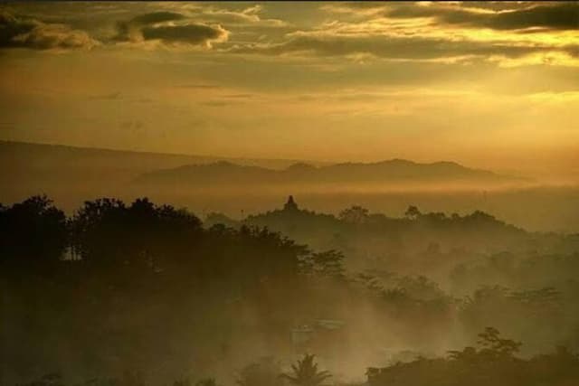 Hill's Sunrise and Temples Tour from Yogyakarta