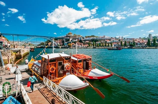 Porto Full Day City Tour Wine Tasting and Six Bridges Cruise