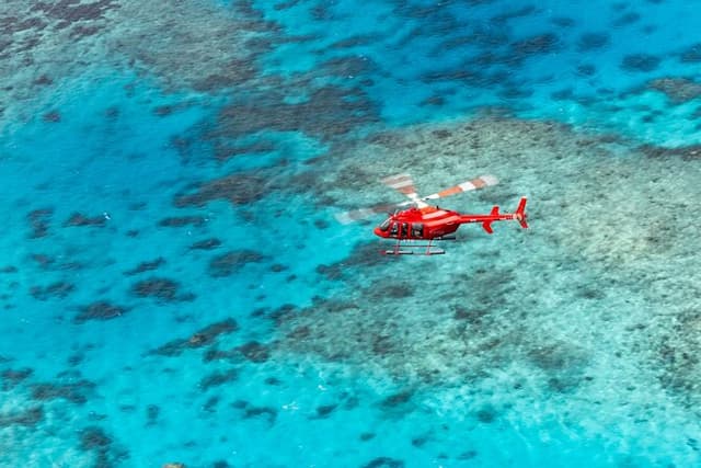 Ultimate Great Barrier Reef and Rainforest 45-minute Helicopter Tour