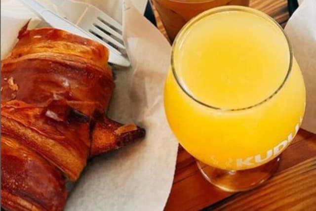 Charleston Private Brunch Tour: Biscuits, Shrimps, Grits and More