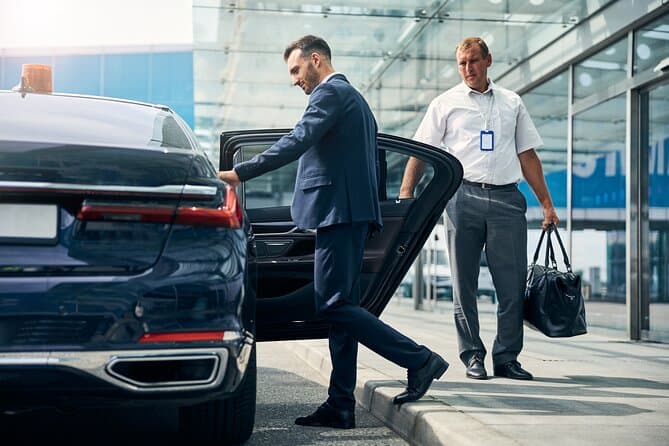 Compare Best Transfers: Heathrow to Portsmouth