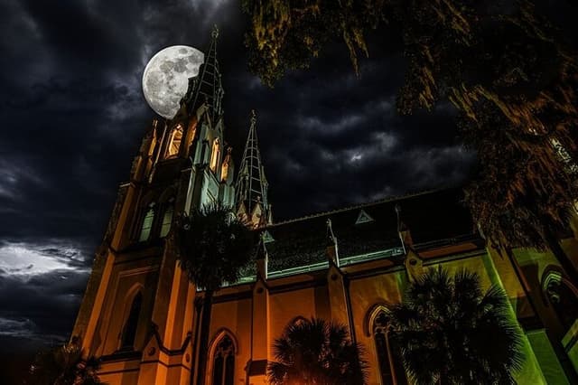 Shadows of Midnight Ultimate Late Night Savannah Ghost Tour