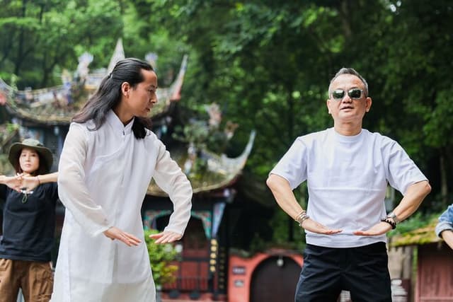 Qing Cheng mountain Taichi class & Tea-tasting experience