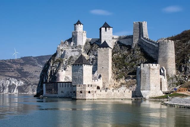 From Belgrade: 3 Danube Fortresses tour