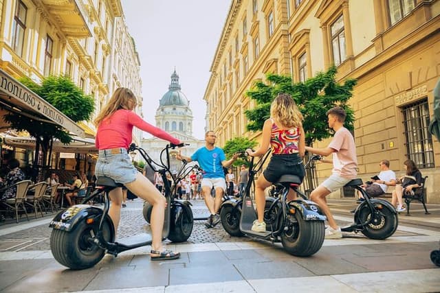 E-Scooter Half-Day Private Tour in Budapest with Food Tastings