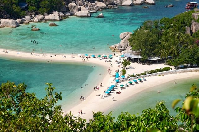 Koh Tao and Koh Nang Yuan VIP Small Group Tour