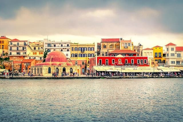 Crete Ancient and Modern History Private Walking Tour