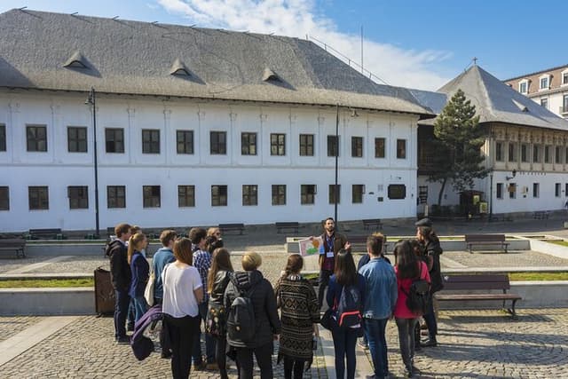 Bucharest Essential Tour: Old Town, Calea Victoriei & Communism